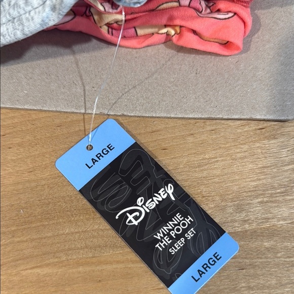 NWT Women’s Winnie the Pooh Pajama Set. Size L (12-14) Disney. Super cute ! - Picture 6 of 9